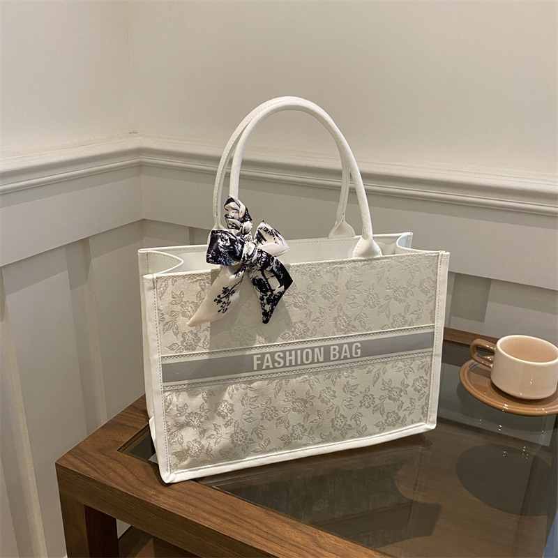 Luxury Elegant Women Tote Bag  - Luxury Tote Bags With Zipper ulasan dan harga